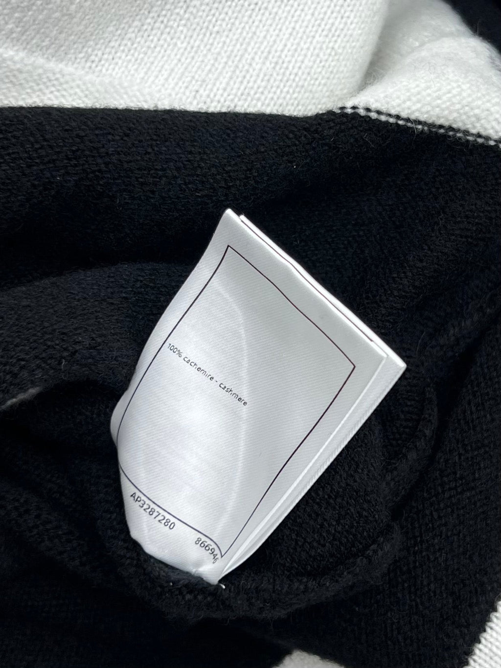 CHANEL 25S CARDIGAN STYLE 176