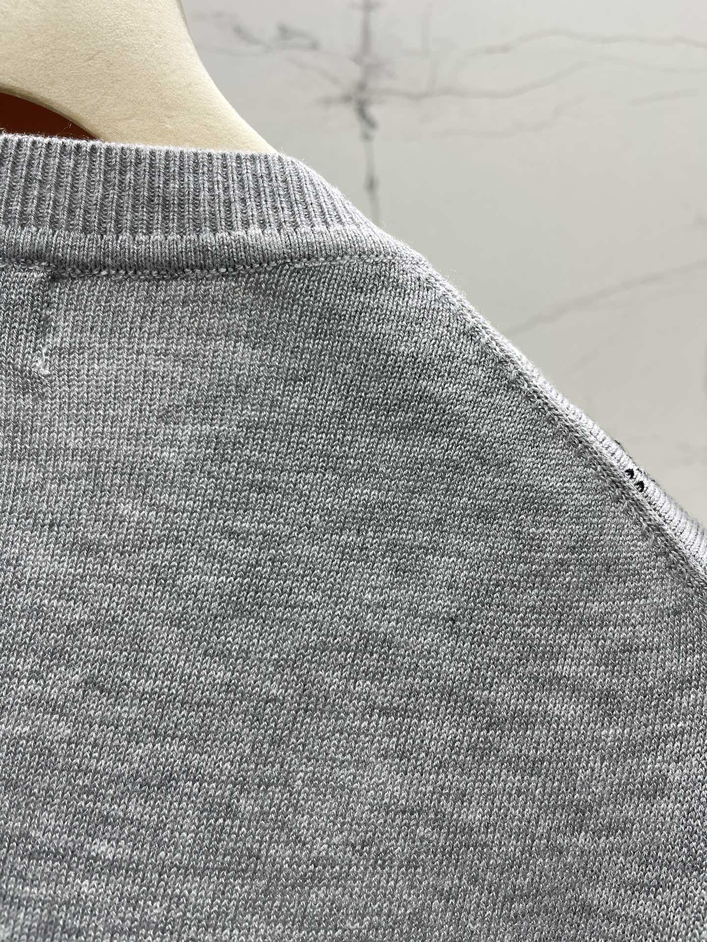MIUMIU CARDIGAN STYLE 226