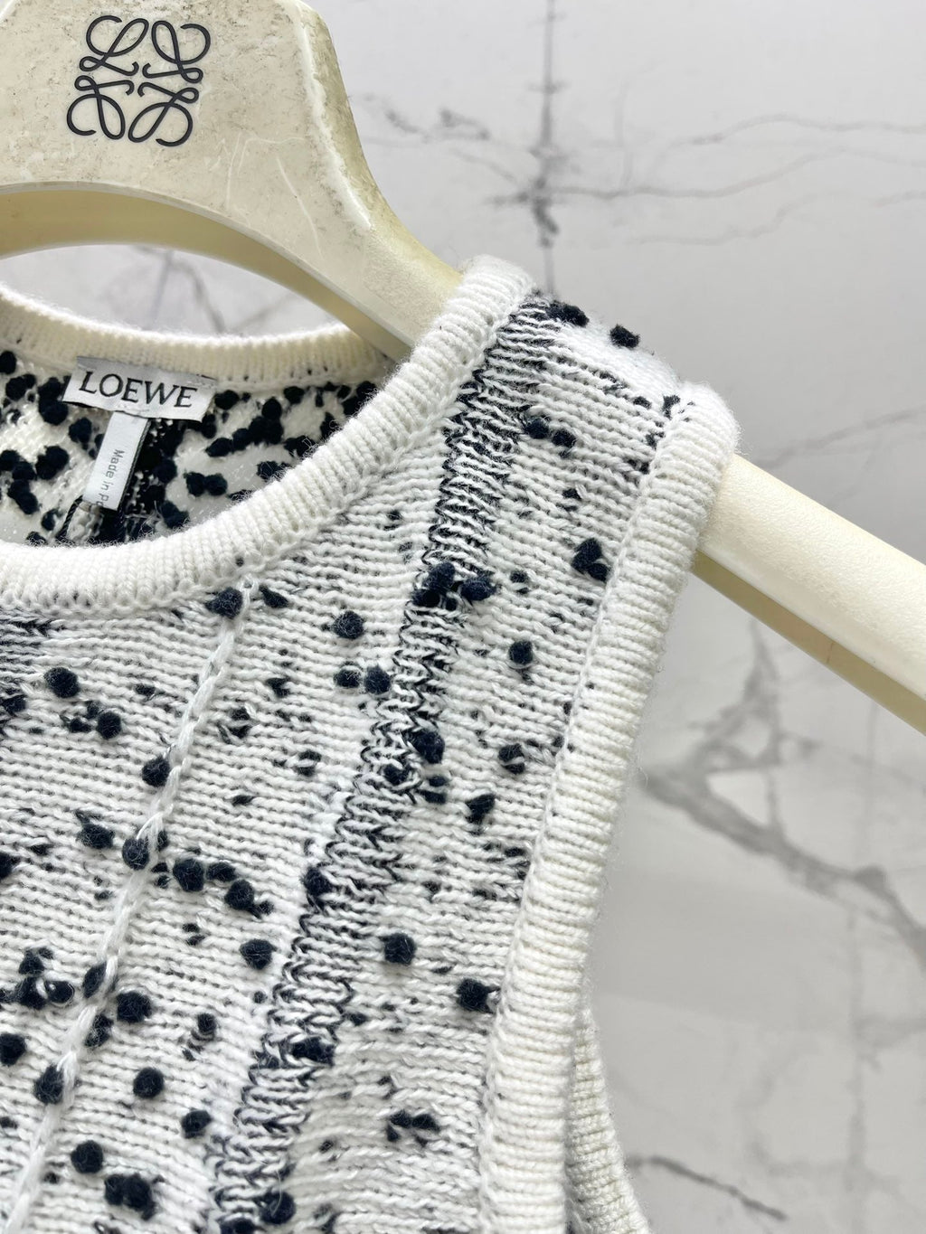 LOEWE SLEEVELESS KNIT TOP STYLE 17