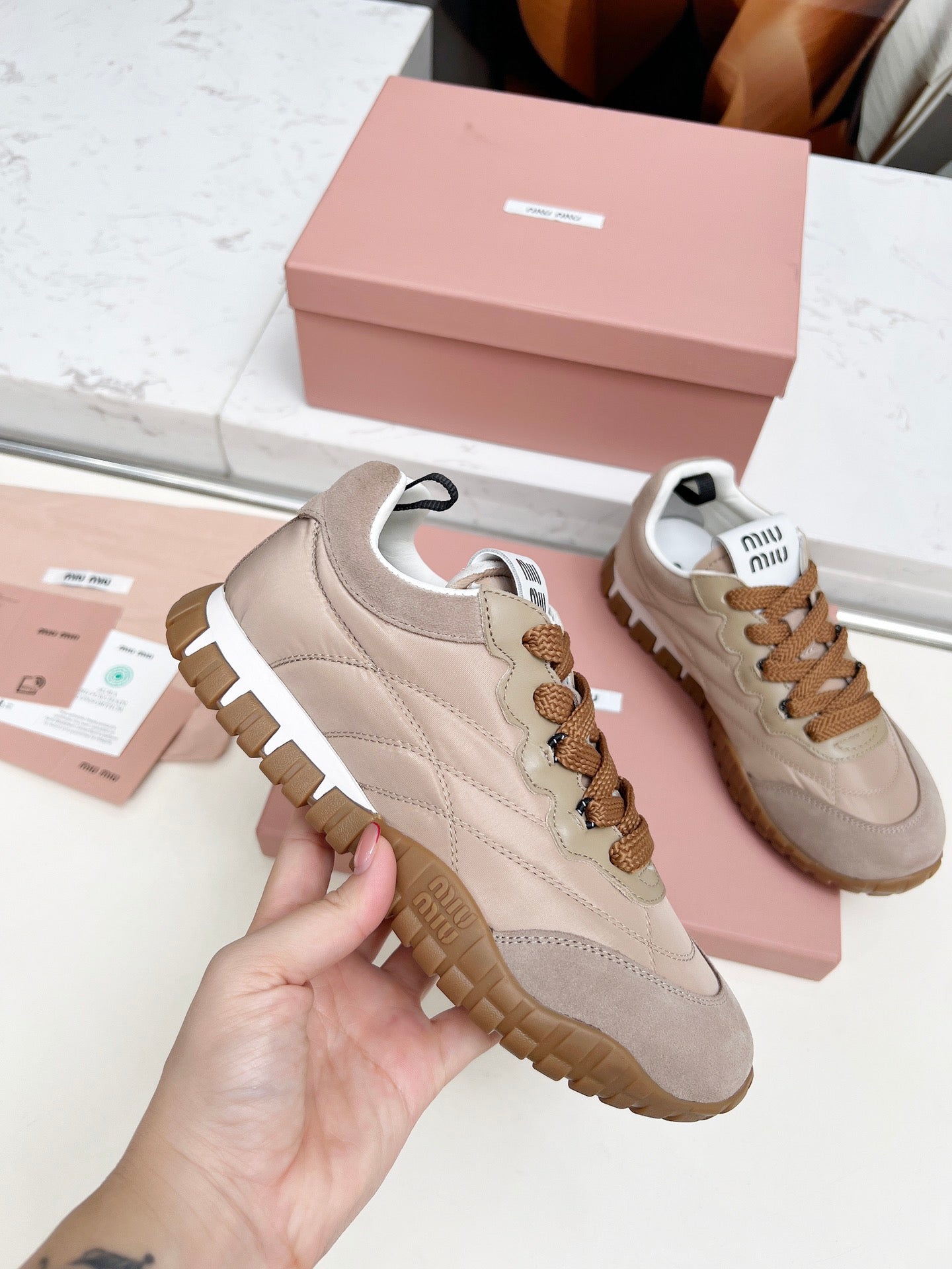 MIUMIU 26S SNEAKERS IN BROWN FABRIC AND SUEDE