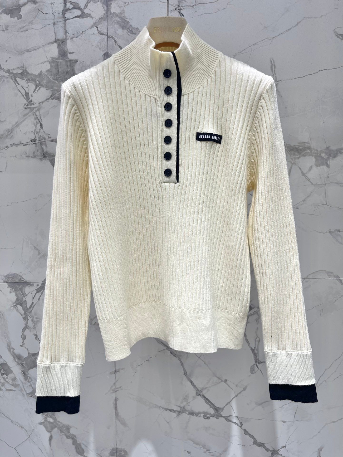 MIUMIU SWEATER STYLE 140