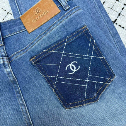 CHANEL 26S FLARED JEANS 757