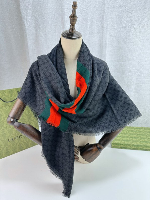 GUCCI 26S SCARF 135 IN CASHMERE AND SILK 841869