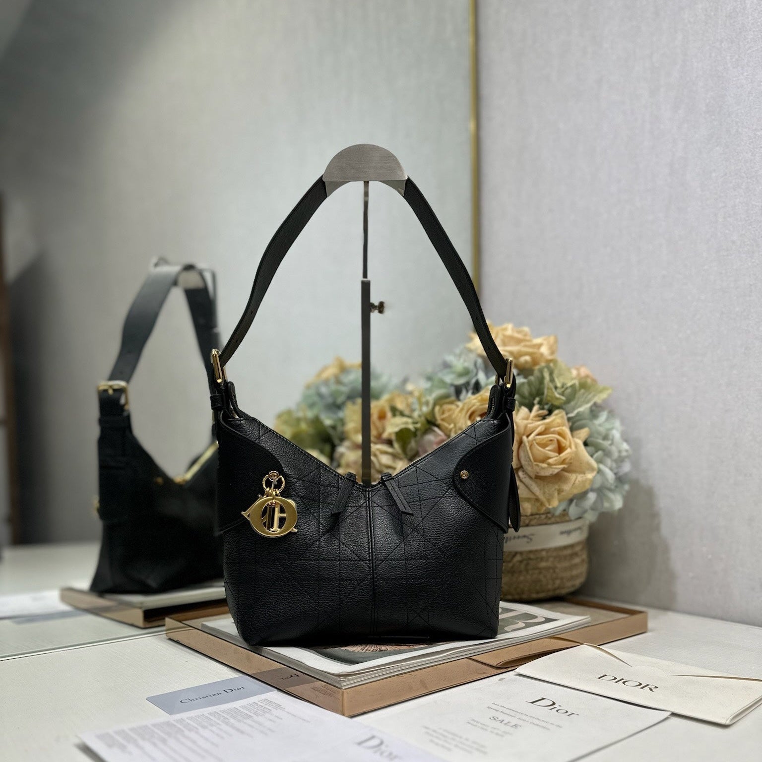 DIOR 26S VOYAGE BAG 22 IN BLACK CALFSKIN
