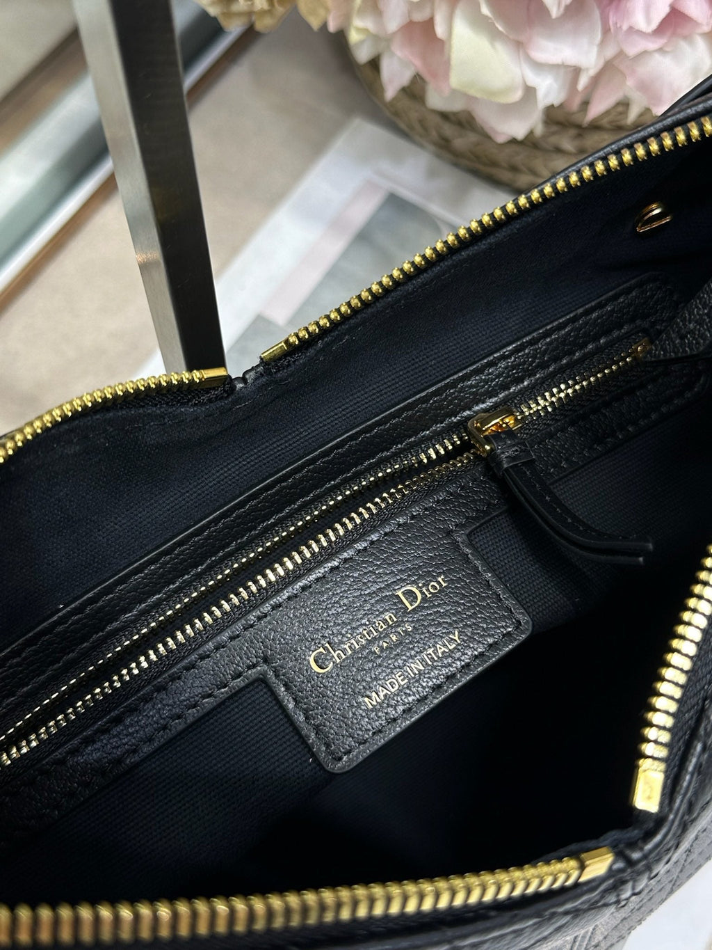 DIOR 26S VOYAGE BAG 22 IN BLACK CALFSKIN