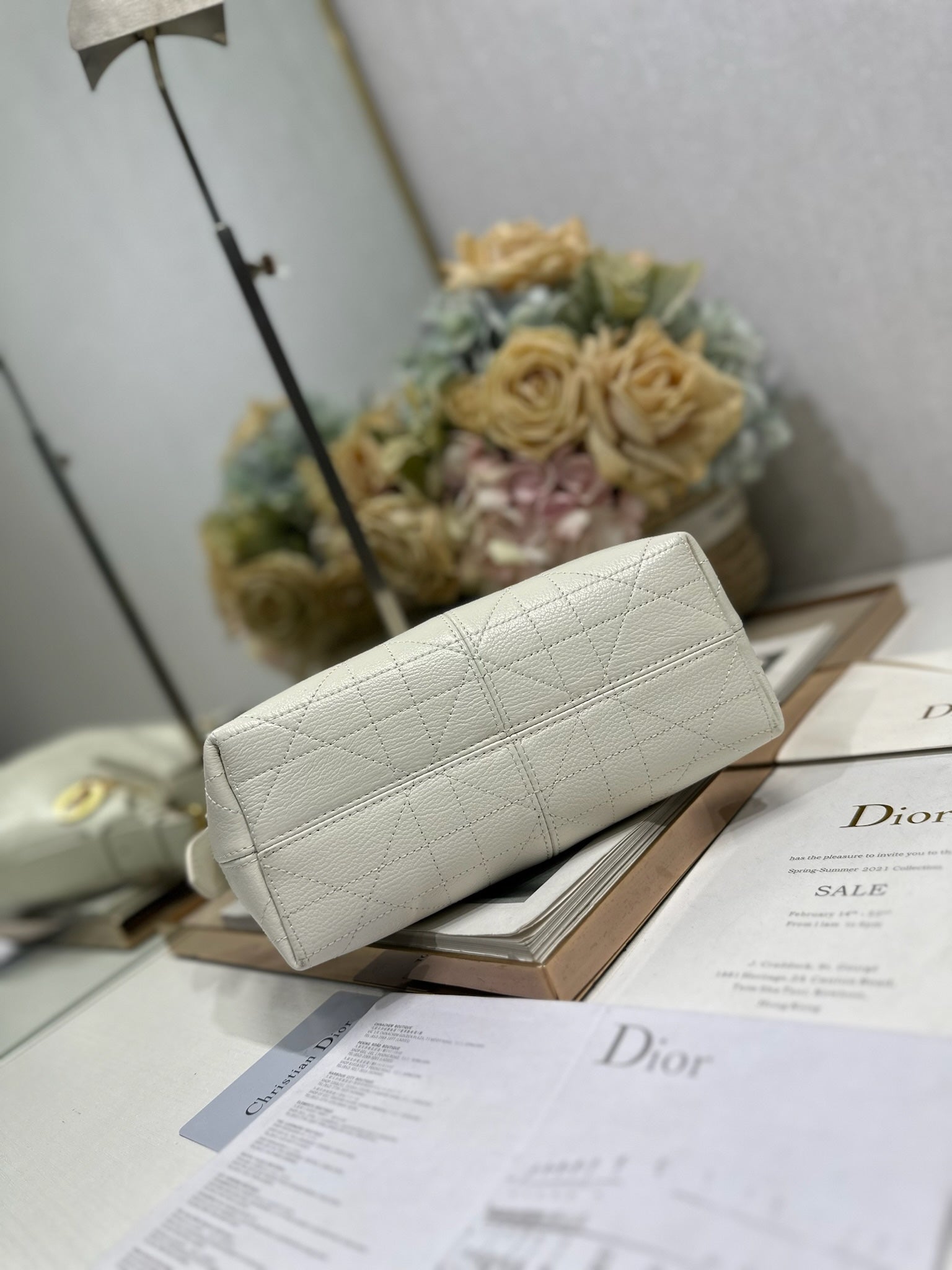 DIOR 26S VOYAGE BAG 22 IN CREAM WHITE CALFSKIN