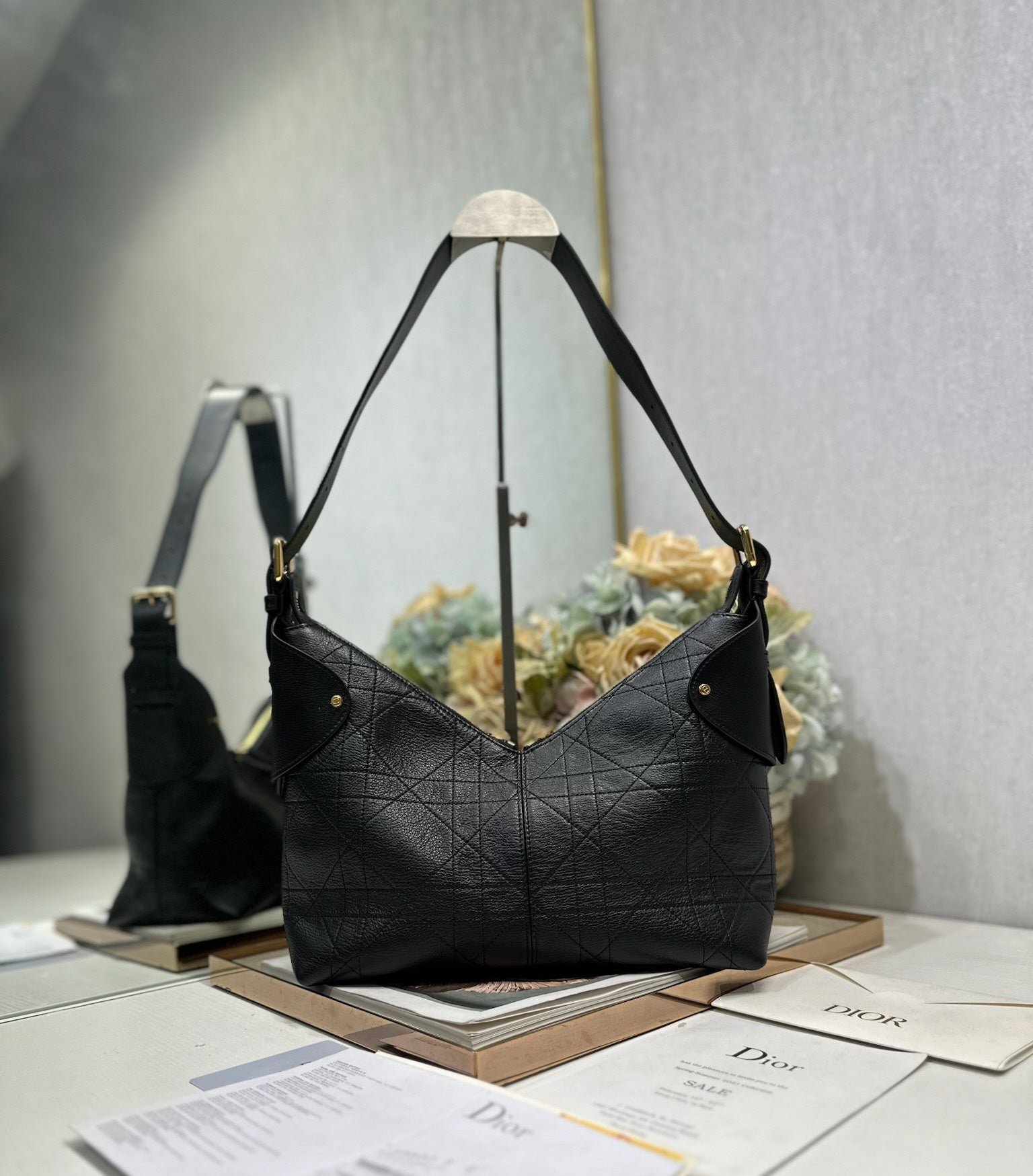 DIOR 26S VOYAGE BAG 28 IN BLACK CALFSKIN