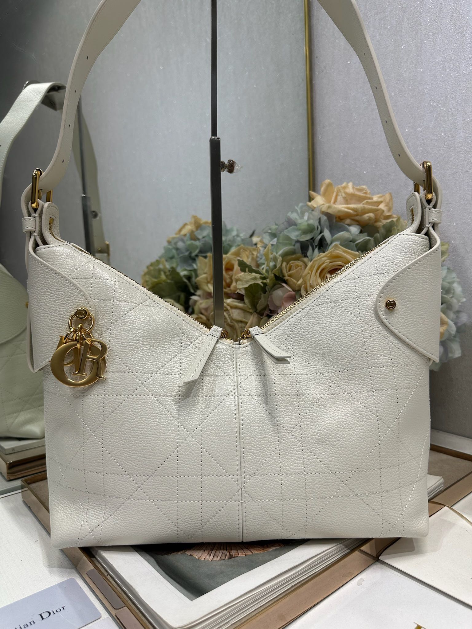 DIOR 26S VOYAGE BAG 28 IN CREAM WHITE CALFSKIN