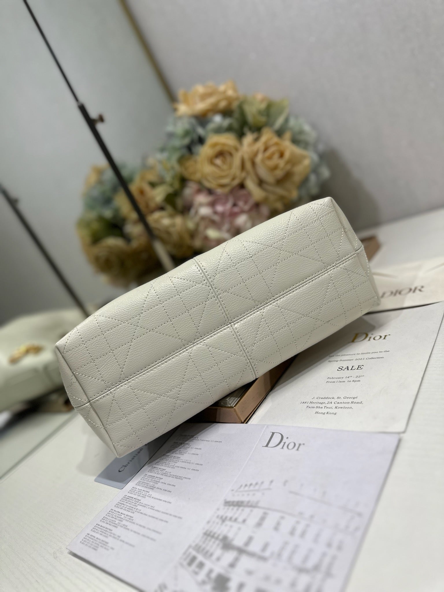 DIOR 26S VOYAGE BAG 28 IN CREAM WHITE CALFSKIN