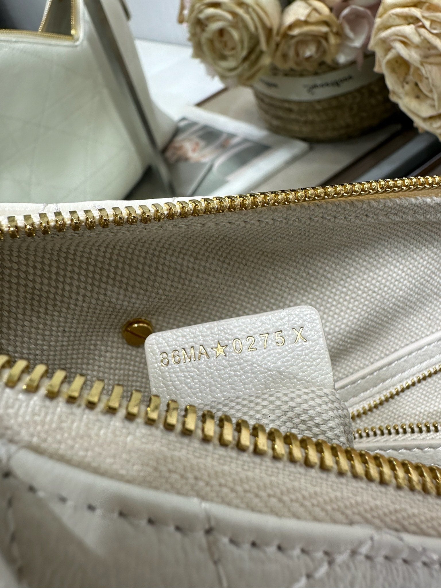 DIOR 26S VOYAGE BAG 28 IN CREAM WHITE CALFSKIN