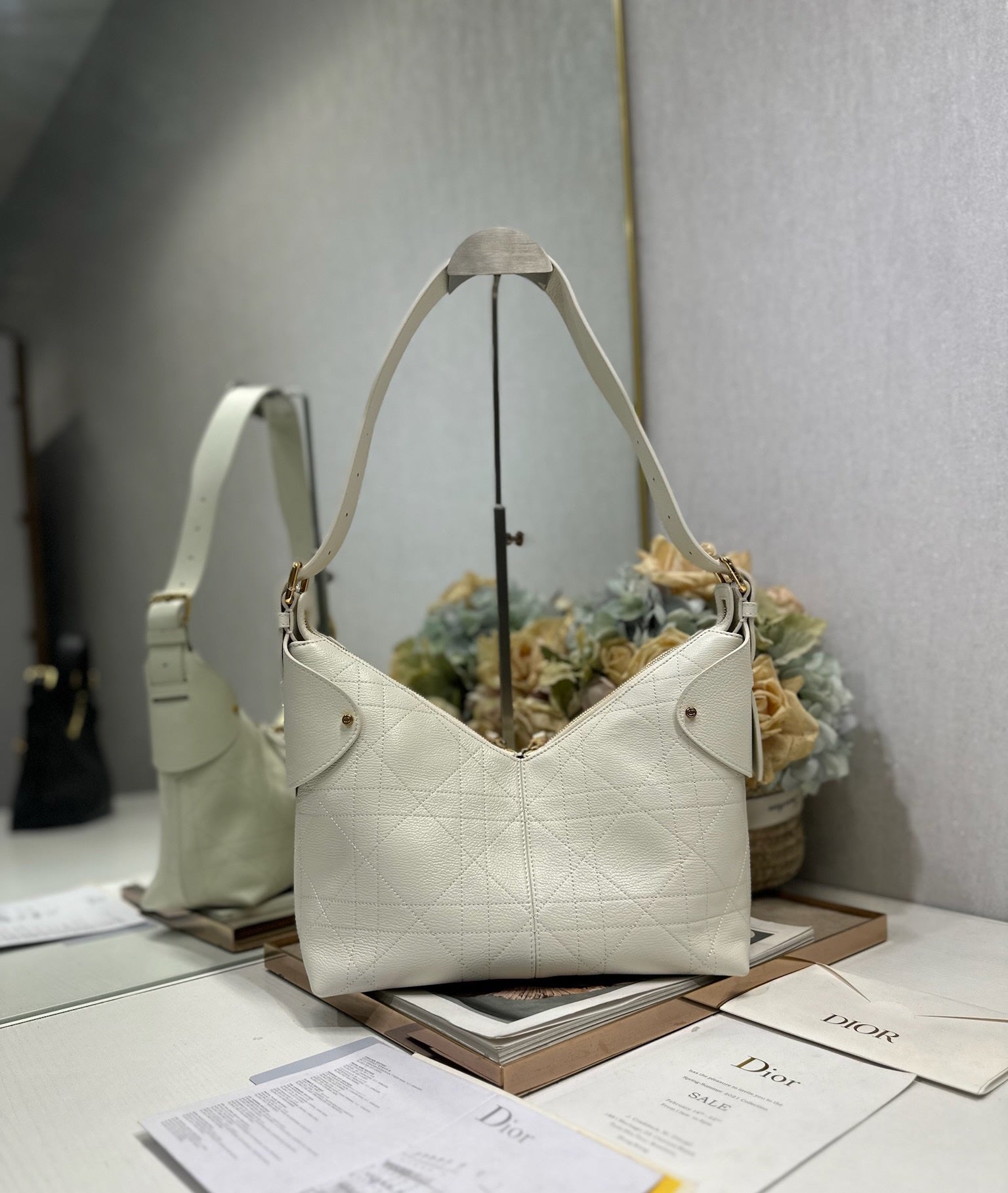 DIOR 26S VOYAGE BAG 28 IN CREAM WHITE CALFSKIN