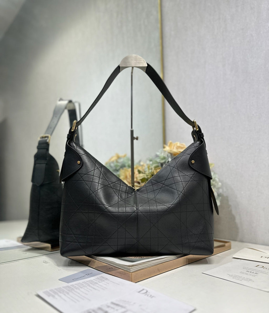 DIOR 26S VOYAGE BAG 34 IN BLACK CALFSKIN