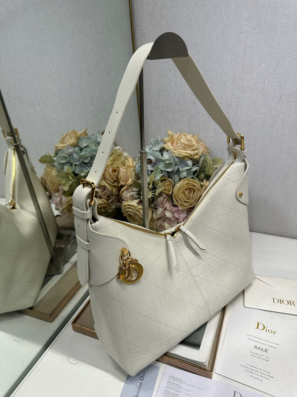 DIOR 26S VOYAGE BAG 34 IN CREAM WHITE CALFSKIN
