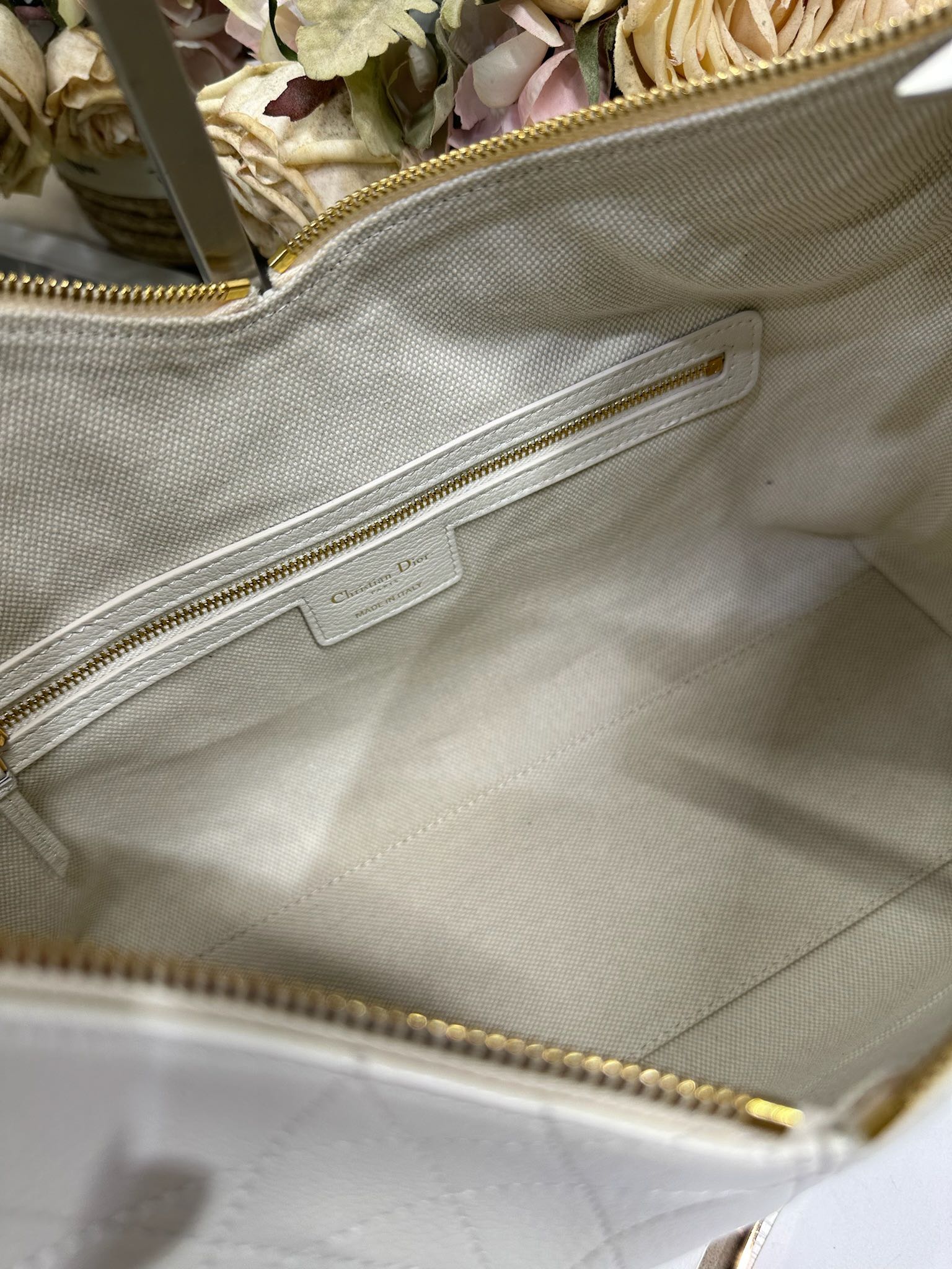 DIOR 26S VOYAGE BAG 34 IN CREAM WHITE CALFSKIN