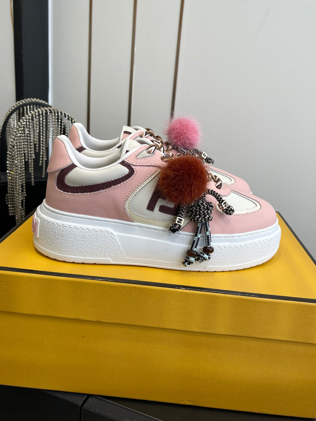 FENDI 25S SNEAKERS 50 MM IN PINK MIX WHITE SYNTHETIC LEATHER WITH CHARM