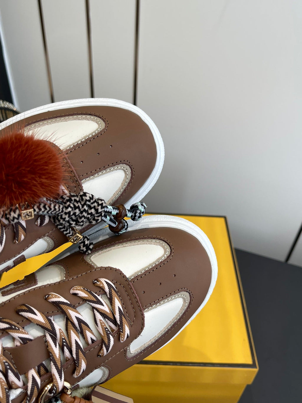 FENDI 25S SNEAKERS 50 MM IN BROWN SYNTHETIC LEATHER WITH CHARM