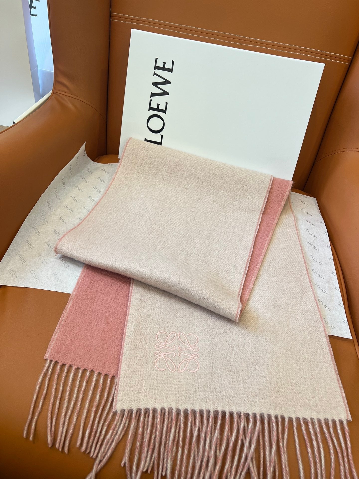 LOEWE 26S SCARF 180 IN CASHMERE WOOL 863709