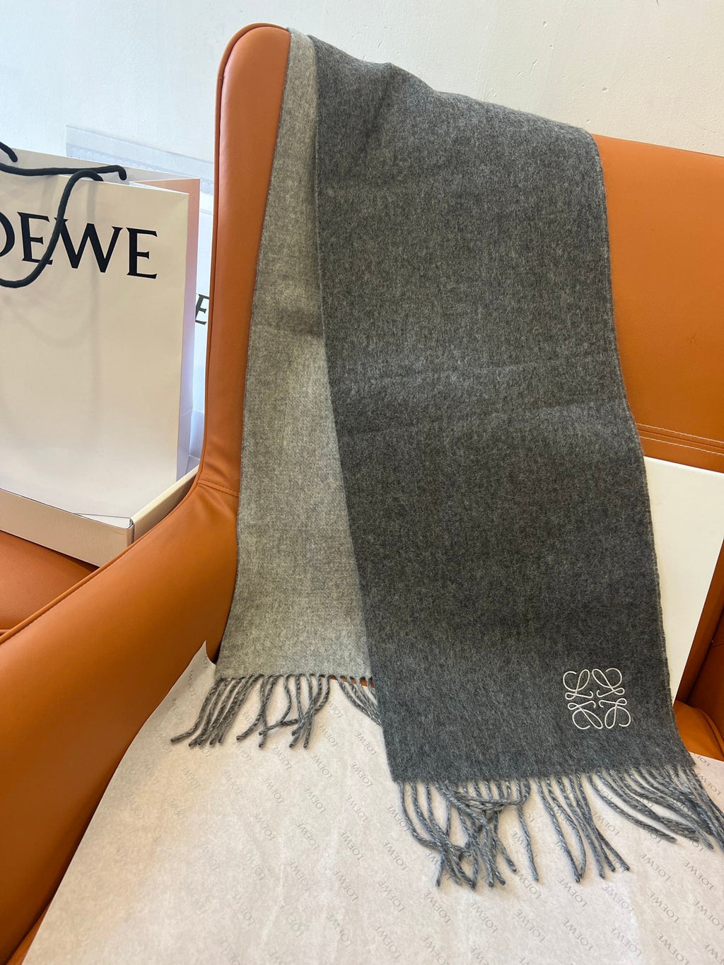 LOEWE 26S SCARF 180 IN CASHMERE WOOL 863828