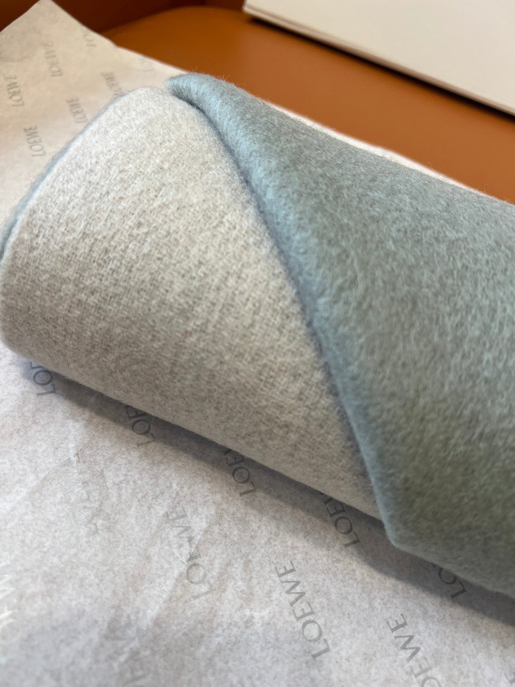 LOEWE 26S SCARF 180 IN CASHMERE WOOL 863829