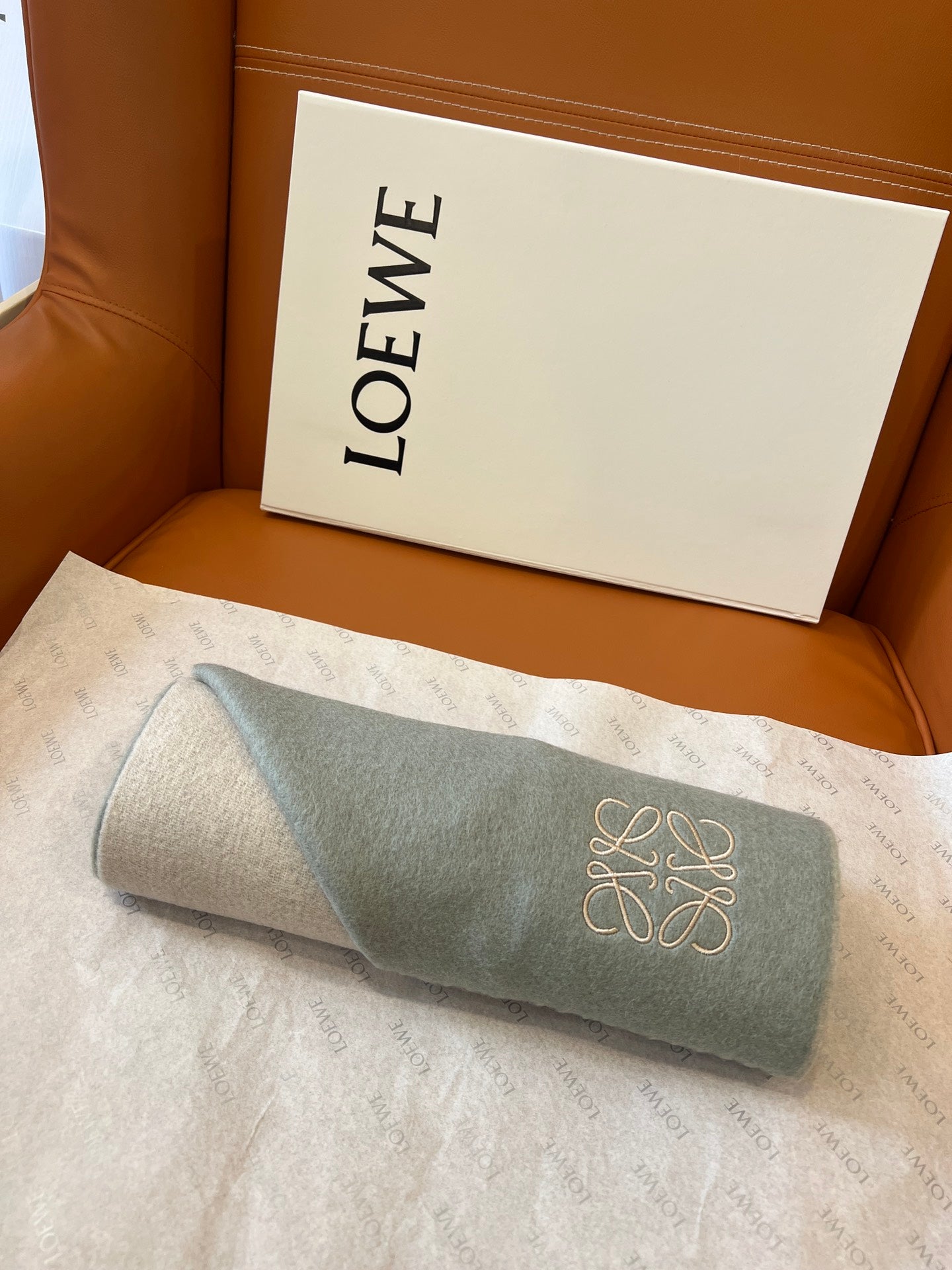 LOEWE 26S SCARF 180 IN CASHMERE WOOL 863829