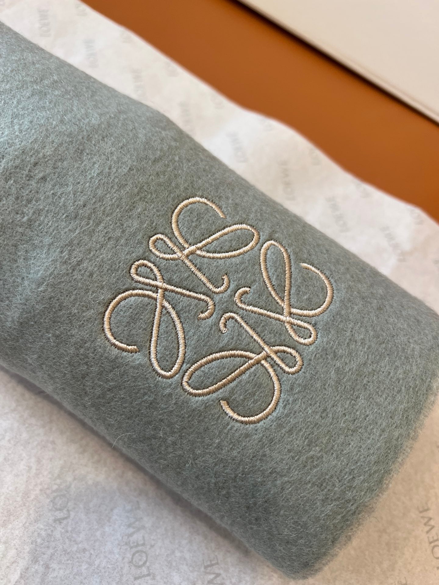 LOEWE 26S SCARF 180 IN CASHMERE WOOL 863829