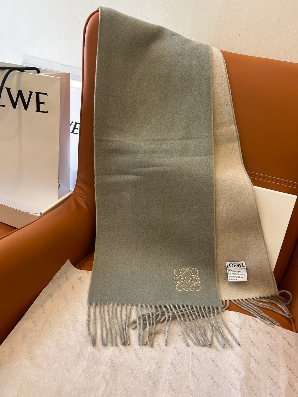 LOEWE 26S SCARF 180 IN CASHMERE WOOL 863829