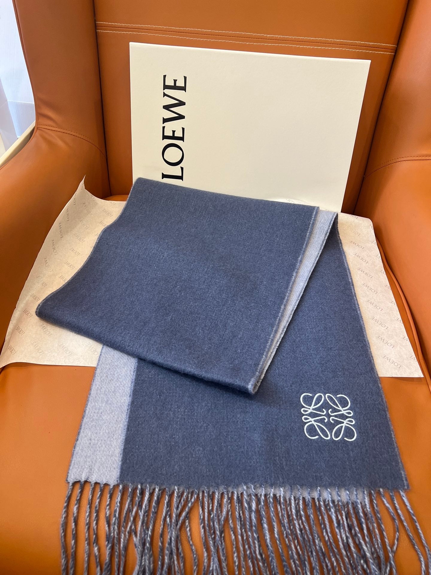 LOEWE 26S SCARF 180 IN CASHMERE WOOL 863832