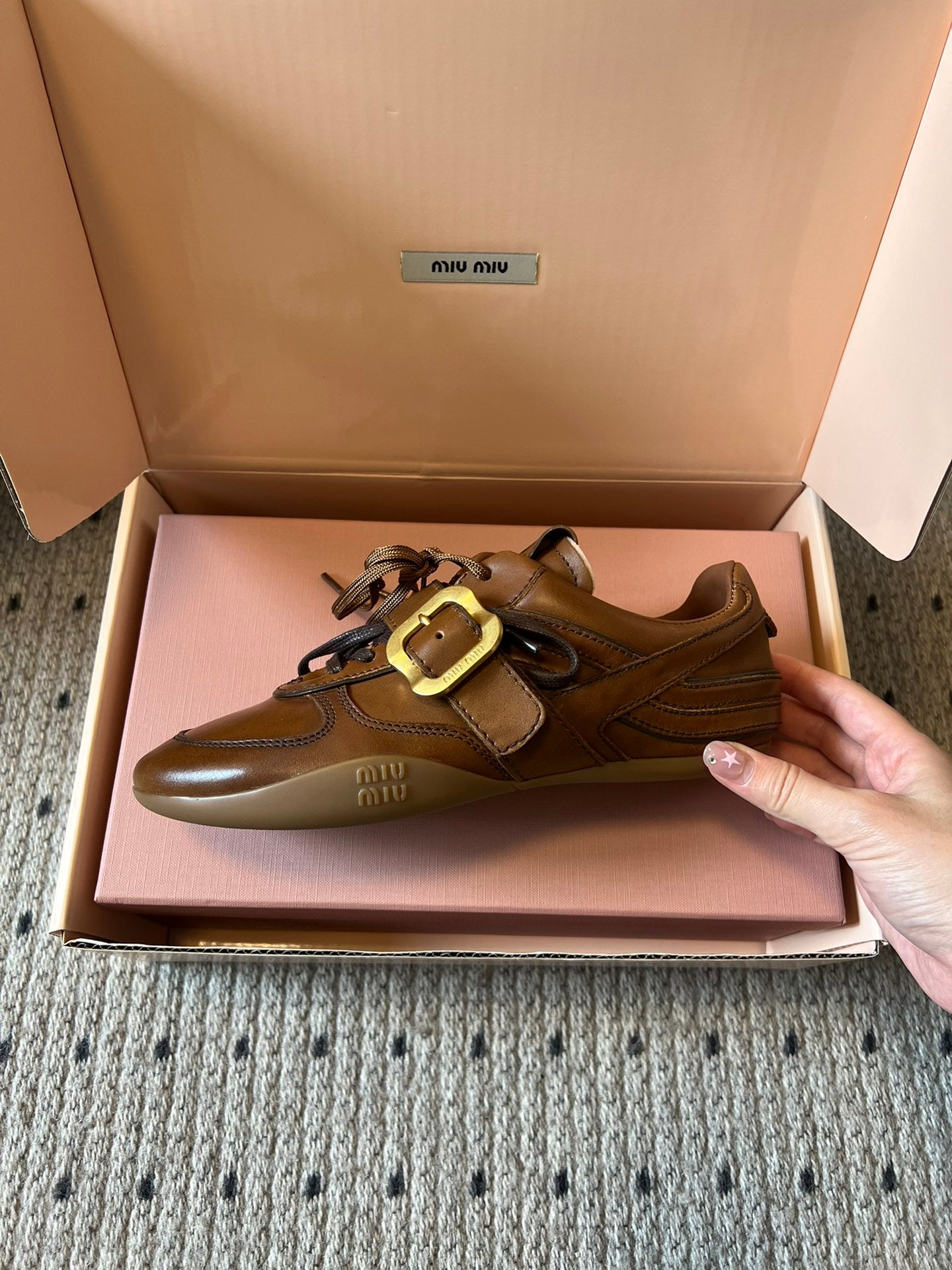 MIUMIU 26S GYMNASIUM SNEAKER IN COGNAC BROWN CALFSKIN WITH GOLD BUCKLED STRAP