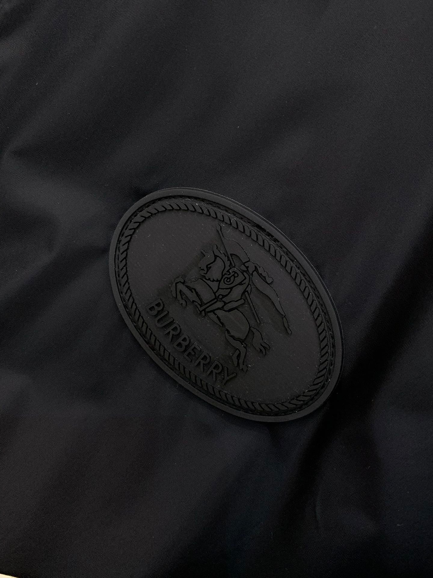 BURBERRY 25S WINDBREAKER 103