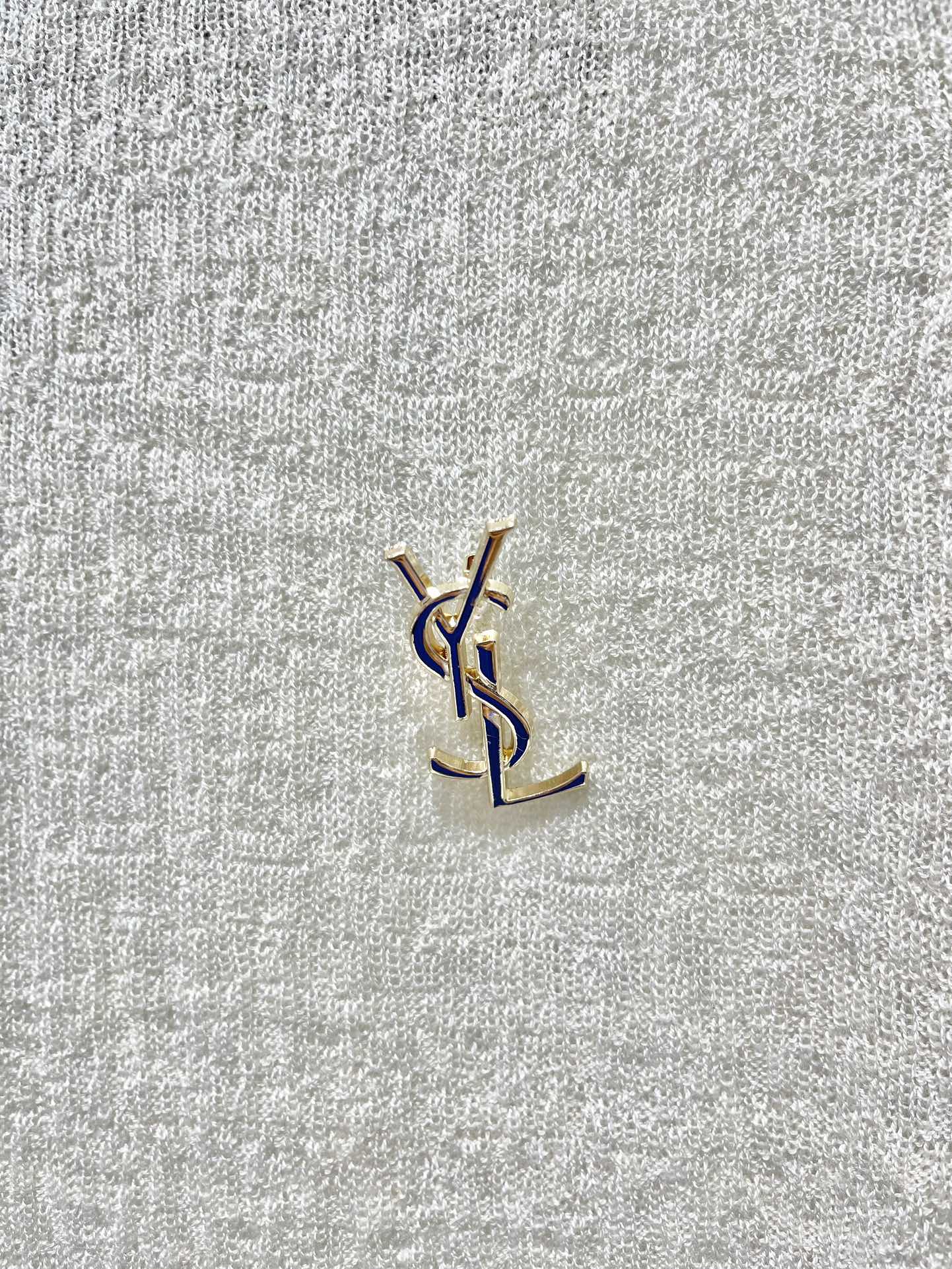 YSL 25S FITTED TURTLENECK SWEATER STYLE 182