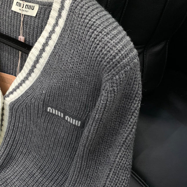 MIUMIU CARDIGAN STYLE 637