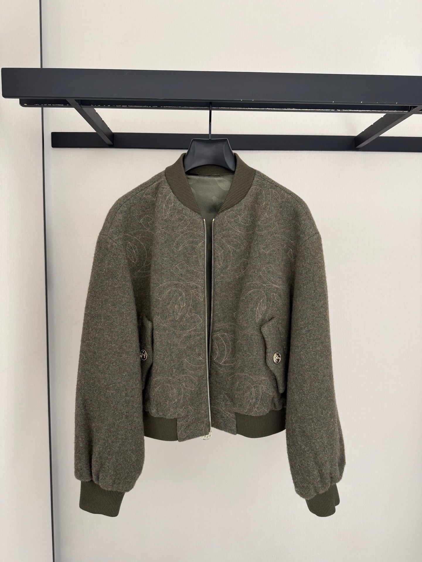 CHANEL 25S BOMBER JACKET 424