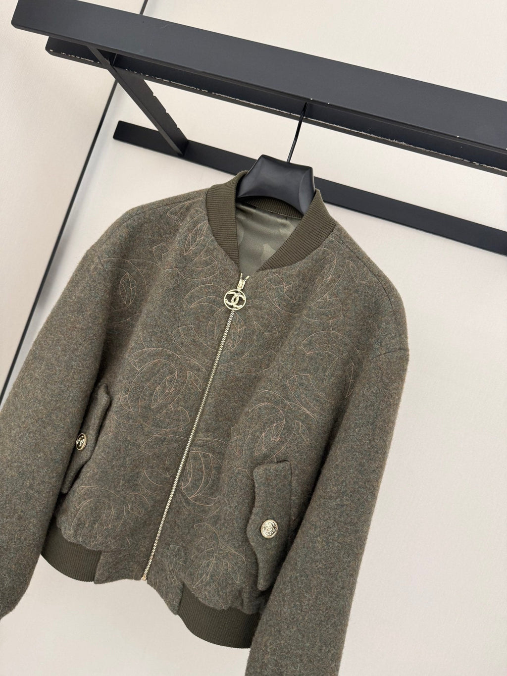 CHANEL 25S BOMBER JACKET 424