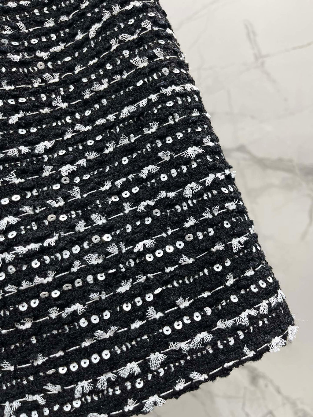 CHANEL 26S MIDI SKIRT 772