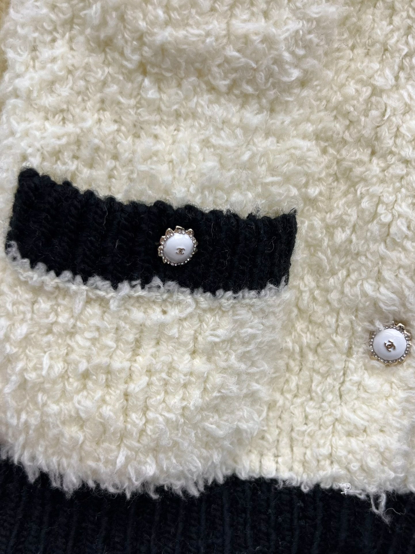 CHANEL 25S KNIT CARDIGAN 355