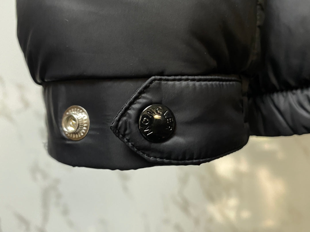 MONCLER JACKET STYLE 322