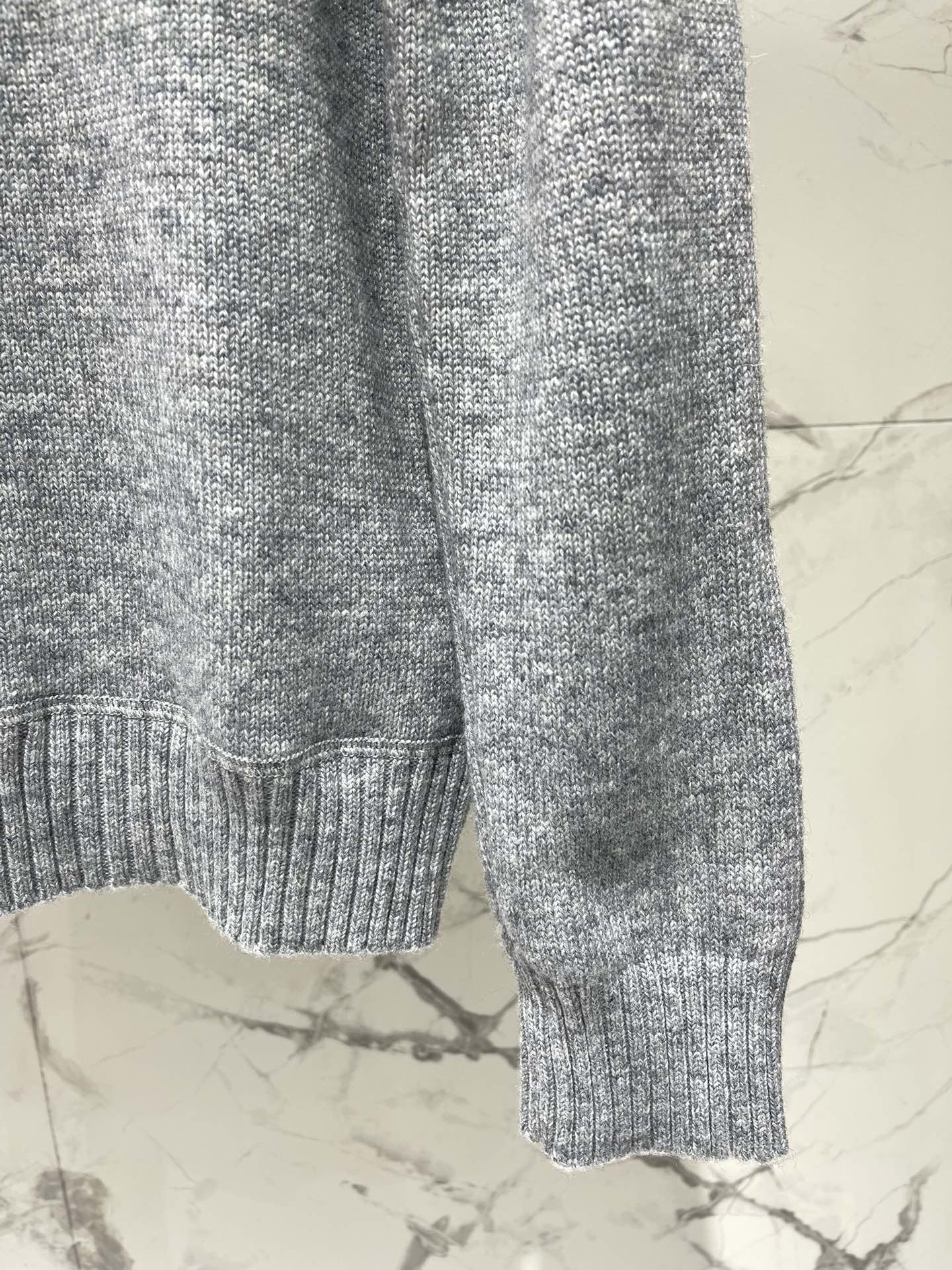 PRADA 25S CREW NECK SWEATER 342