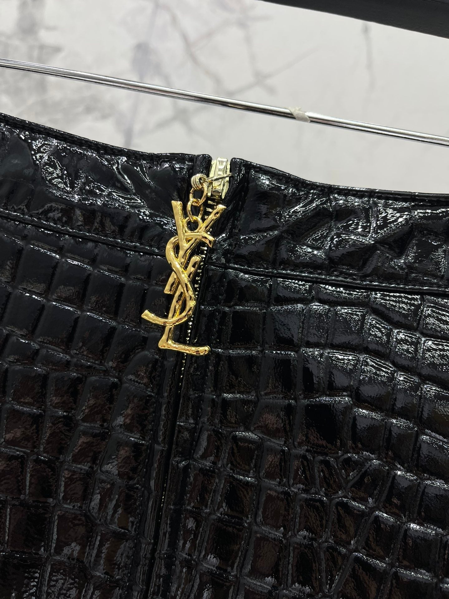 YSL 25S CROC LEATHER SKIRT STYLE 108