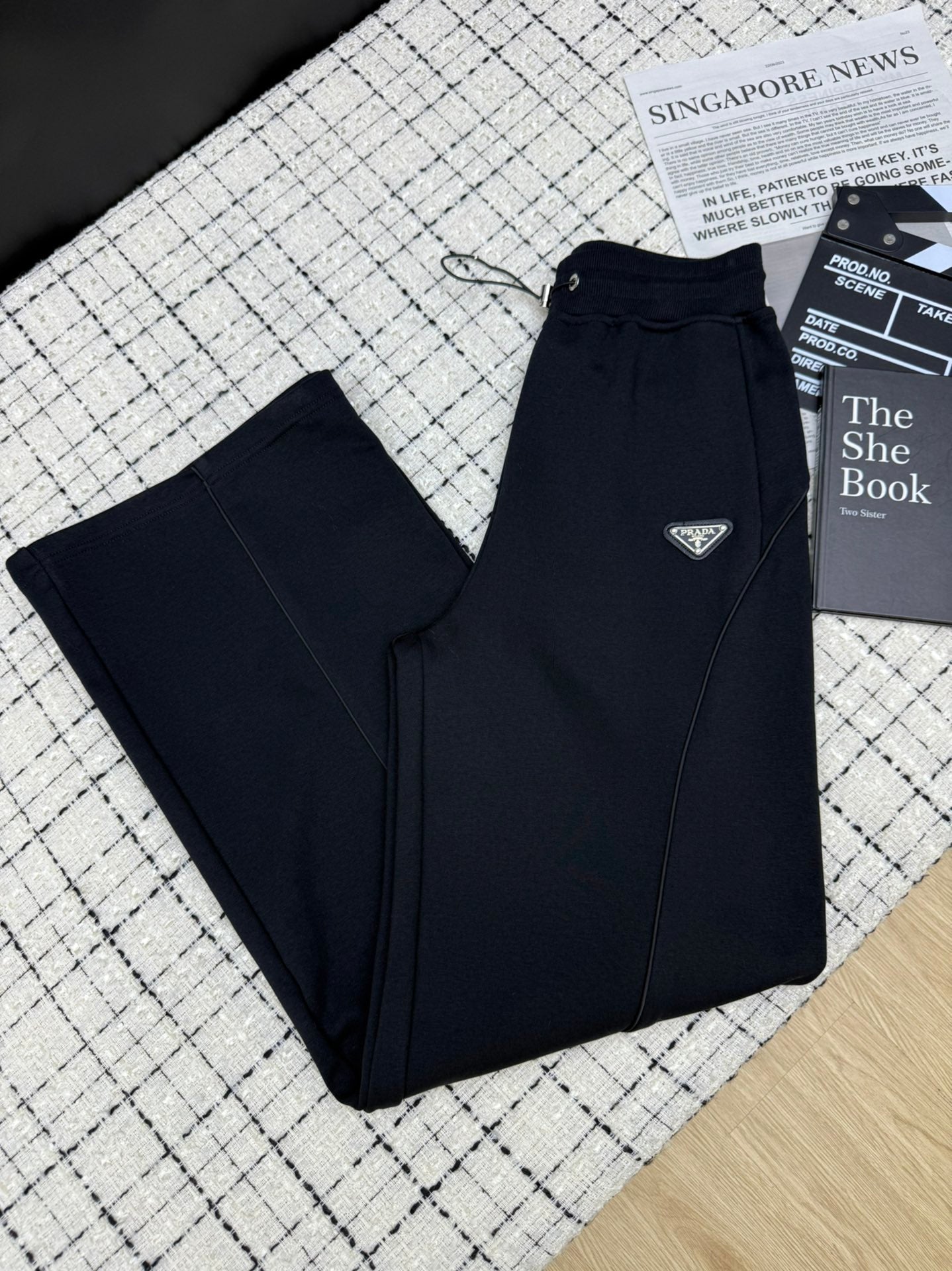 PRADA 26S WIDE-LEG PANTS 609
