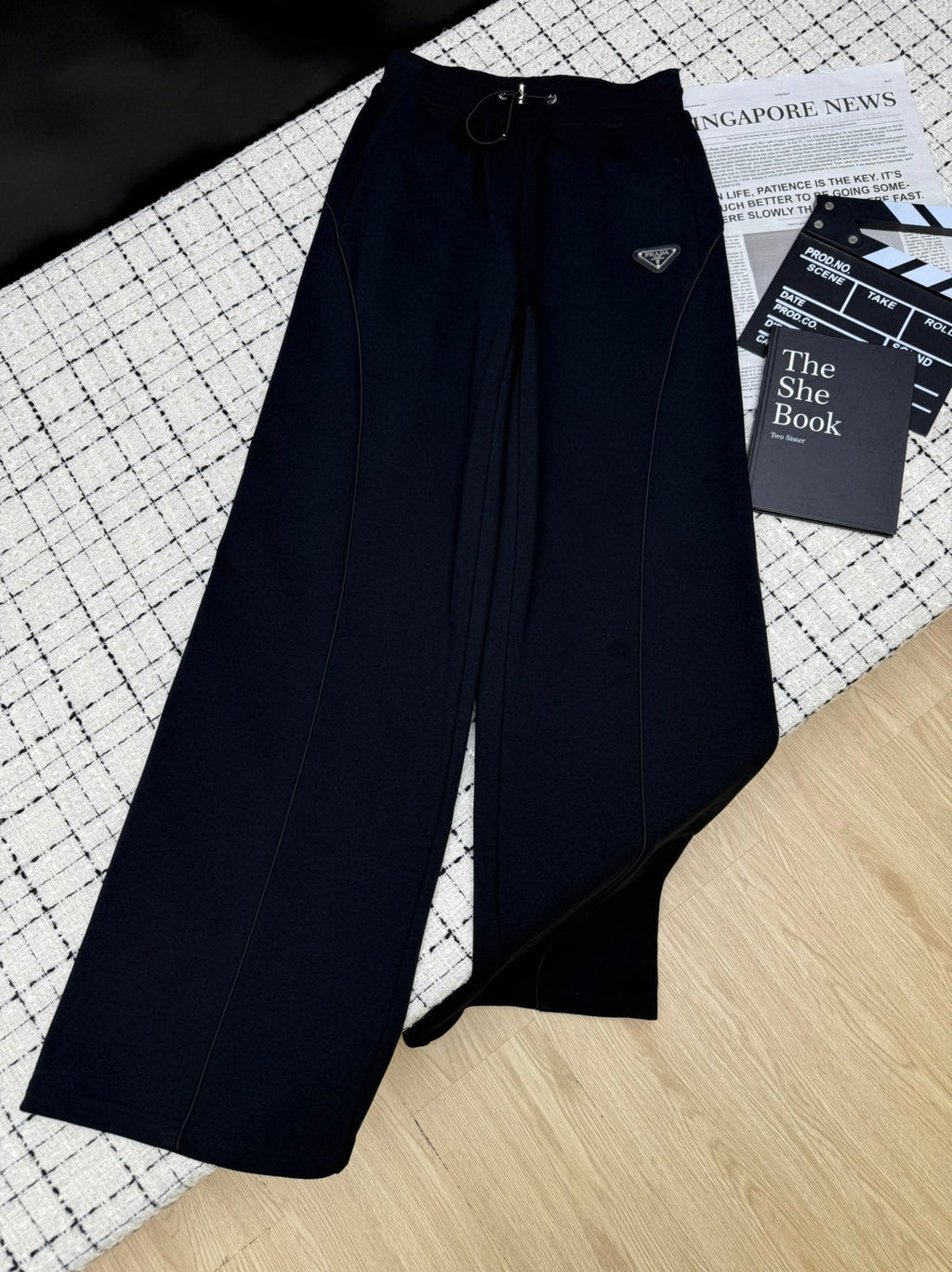 PRADA 26S WIDE-LEG PANTS 609