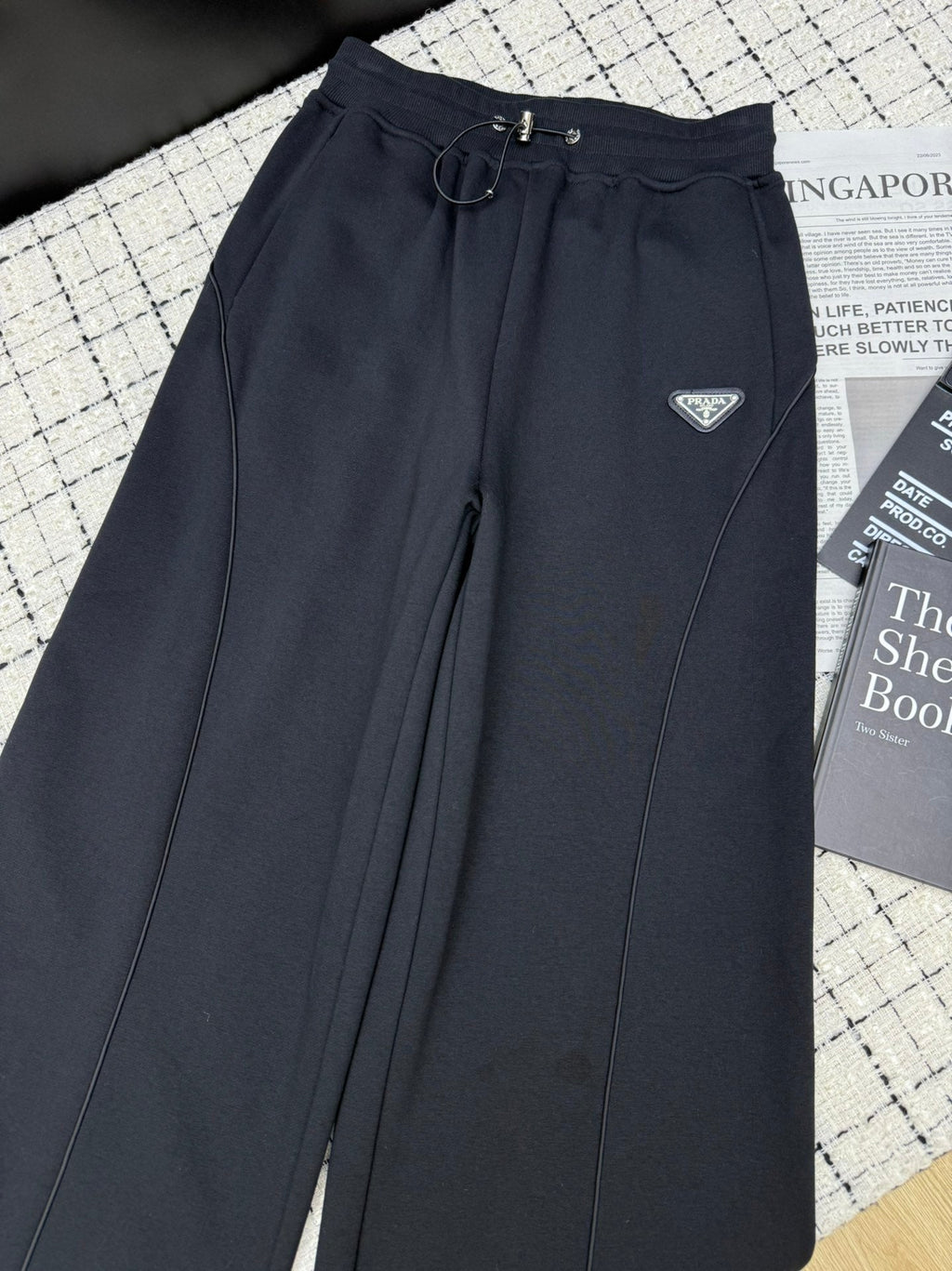 PRADA 26S WIDE-LEG PANTS 609