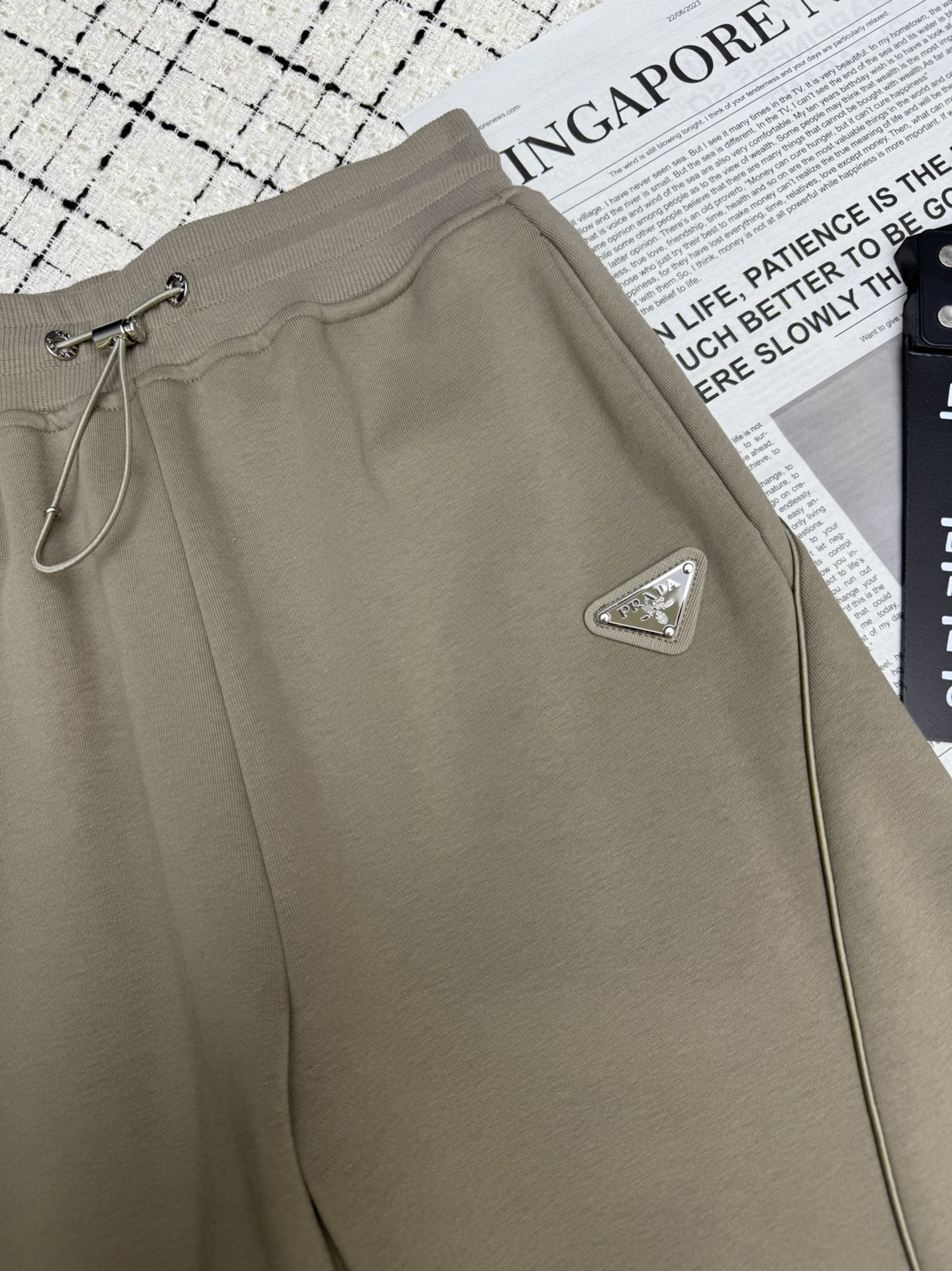 PRADA 25S STRAIGHT-LEG TROUSERS 329