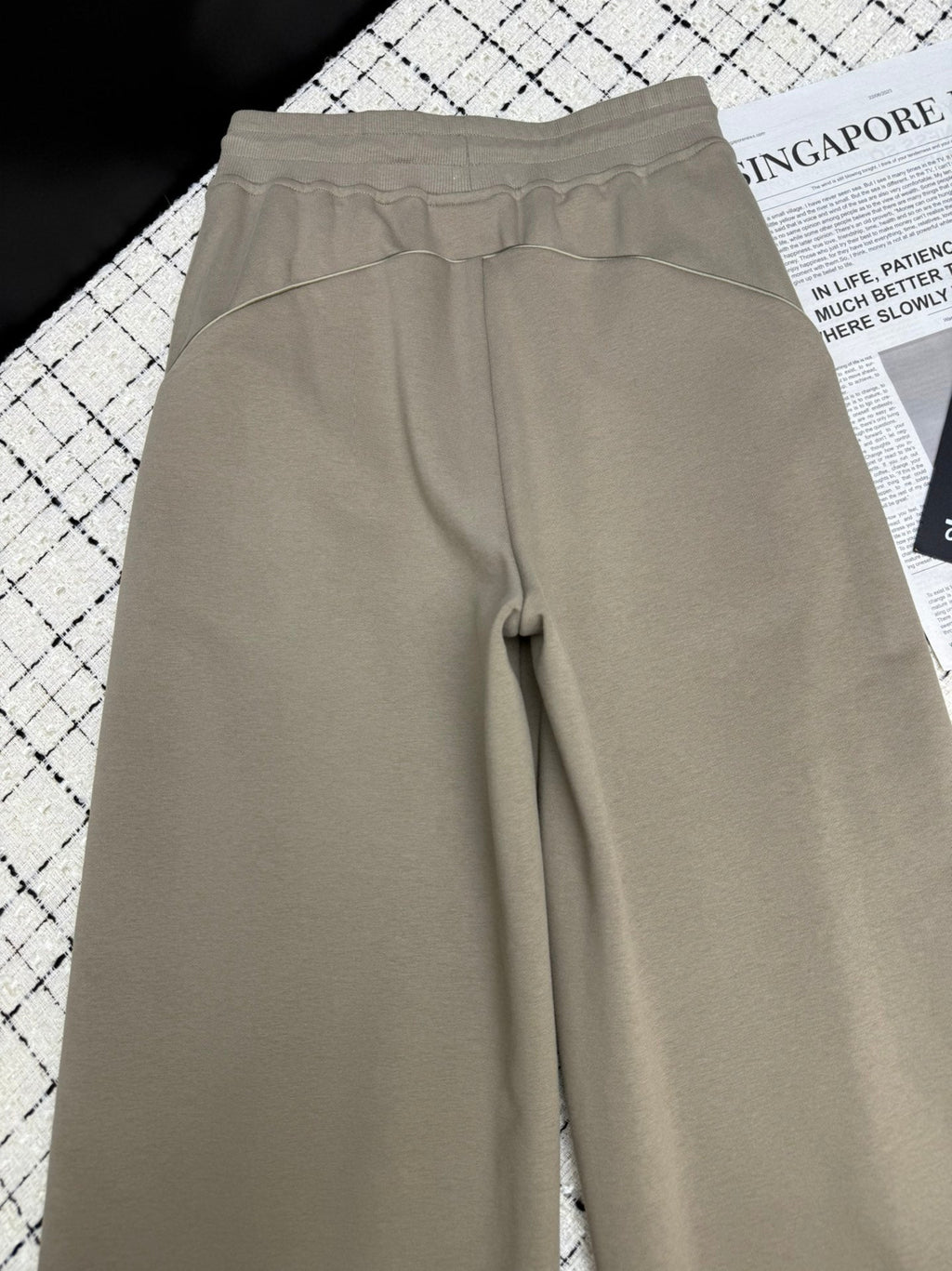 PRADA 26S WIDE-LEG PANTS 608