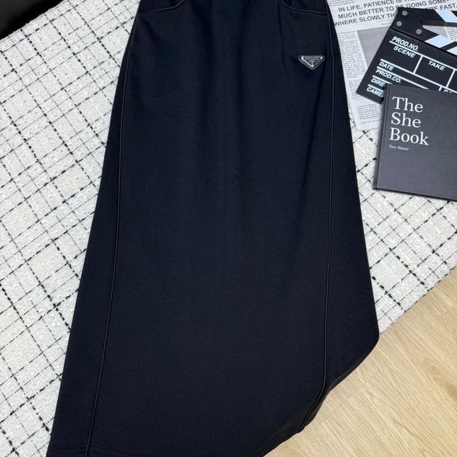 PRADA 26S MIDI SKIRT 607
