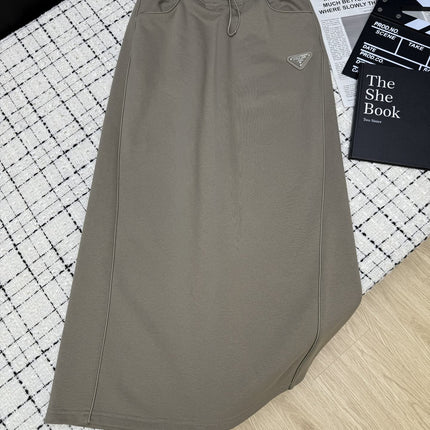 PRADA 26S MIDI SKIRT 606