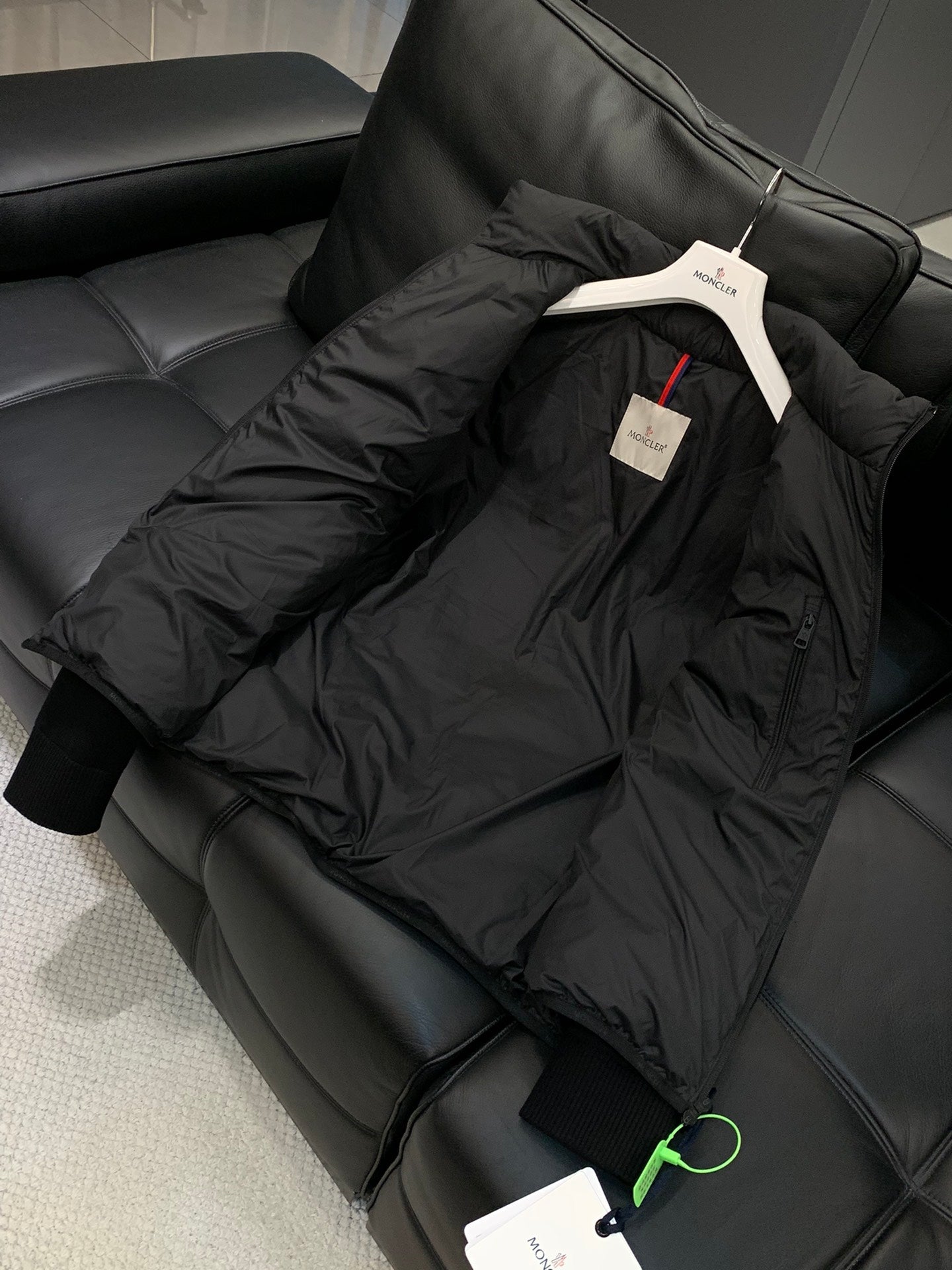 MONCLER JACKET STYLE 182