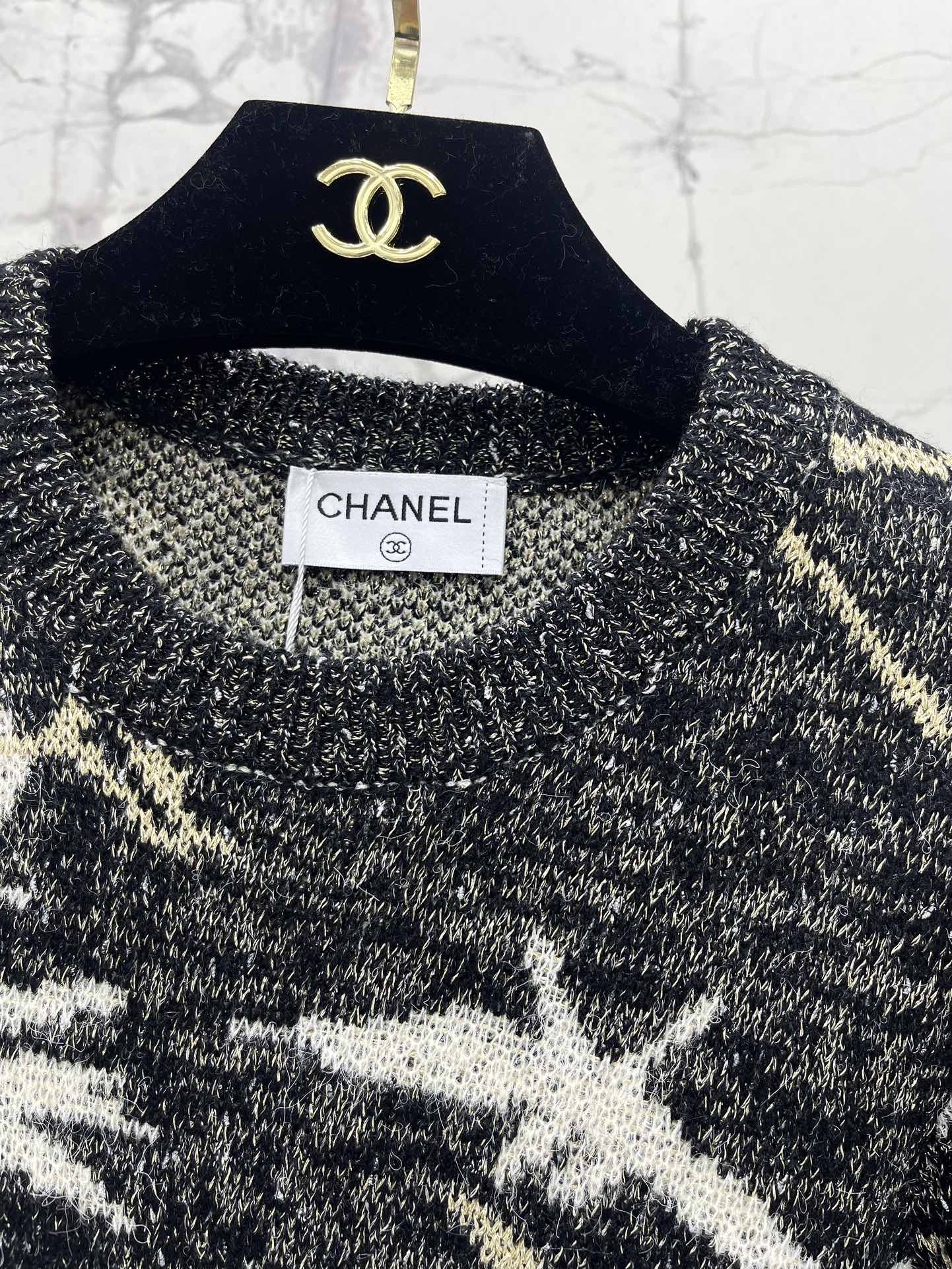 CHANEL 25S SWEATER 411