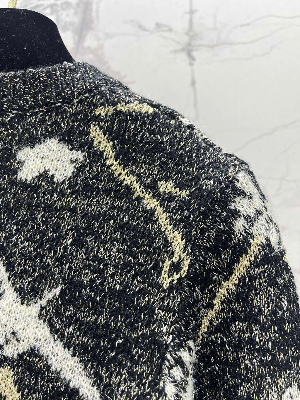 CHANEL 25S SWEATER 411