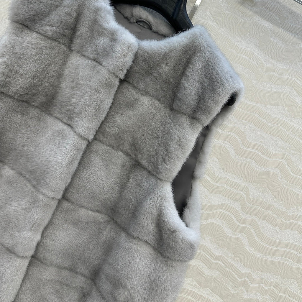 DIOR 25S SLEEVELESS MINK VEST 582