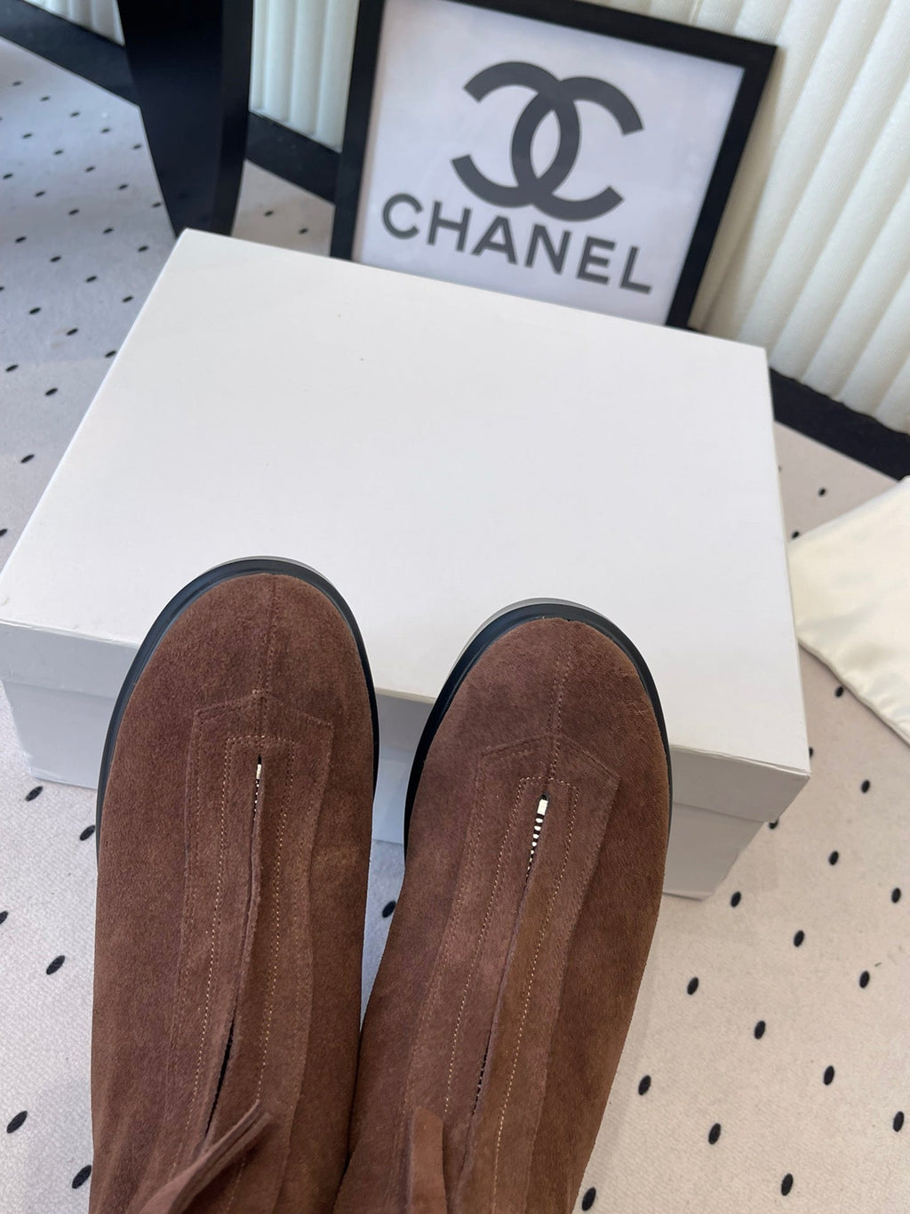 THE ROW ZIPPED ANKLE BOOT IN CHOCOLATE BROWN SUEDE